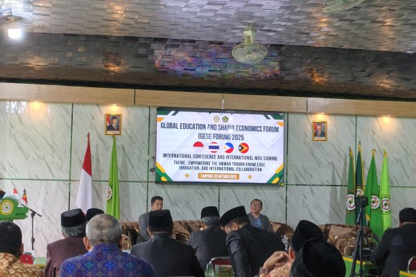 Global Education and Sharia Economics Forum 2025 (International Conference and International MoU Signing) di STAI Darussalam Lampung